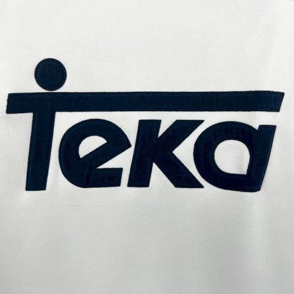 Camisa do Real Madrid retrô 2000/2001