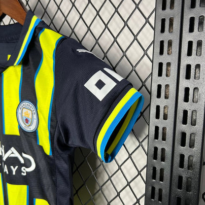 Kit Infantil Manchester City 24/25 - Preto e Verde